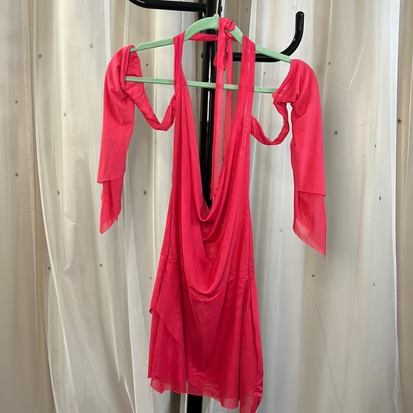 Backless Dress - Picture 1 of 2